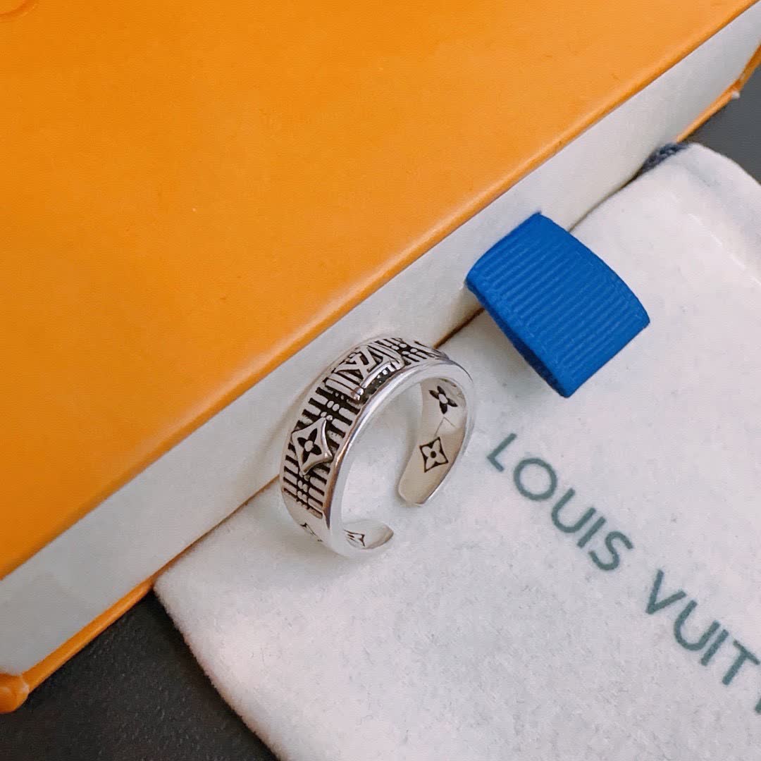 Louis Vuitton Silver Ring